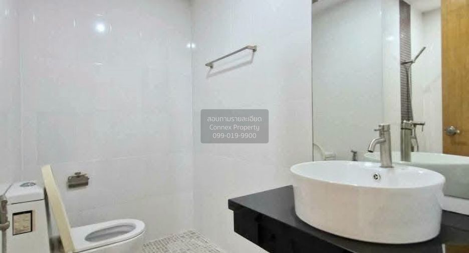 For sale 2 bedrooms townhouse in Bang Lamung, Chonburi