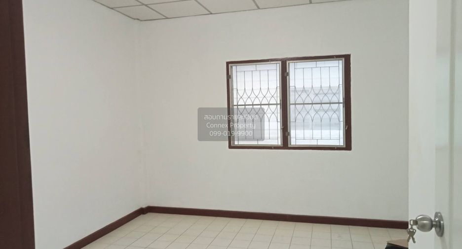 Casa adosada en venta de 2 habitaciones en Bang Bon, Bangkok