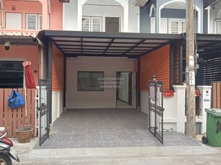 Casa adosada en venta de 2 habitaciones en Bang Bon, Bangkok