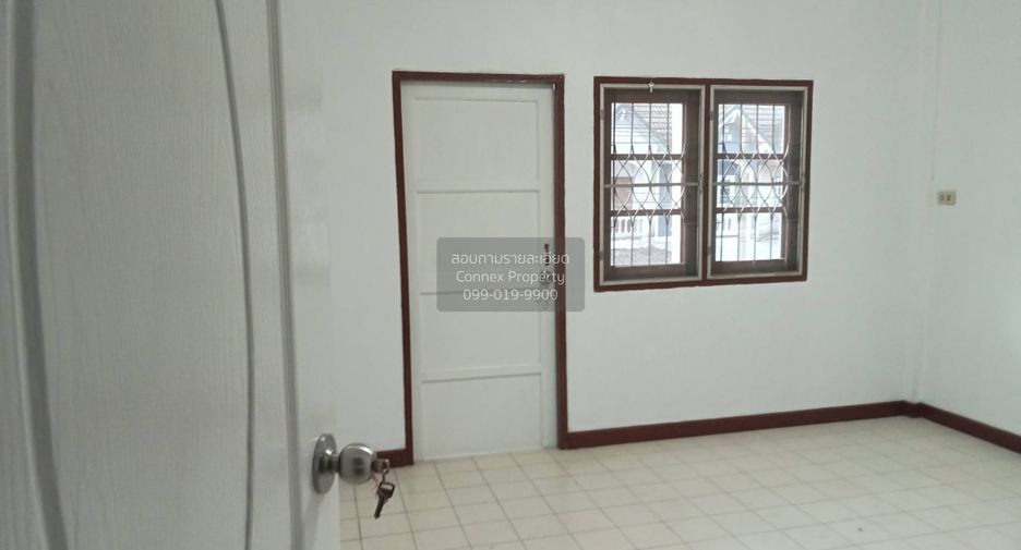 Casa adosada en venta de 2 habitaciones en Bang Bon, Bangkok