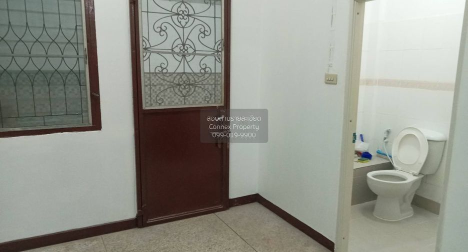 Casa adosada en venta de 2 habitaciones en Bang Bon, Bangkok