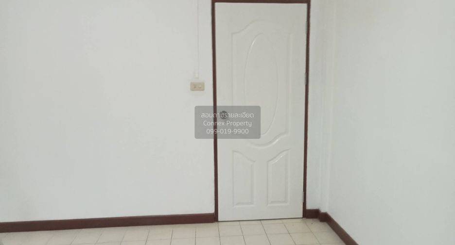 Casa adosada en venta de 2 habitaciones en Bang Bon, Bangkok