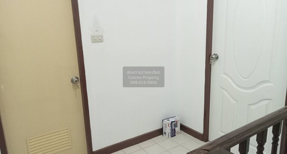 Casa adosada en venta de 2 habitaciones en Bang Bon, Bangkok