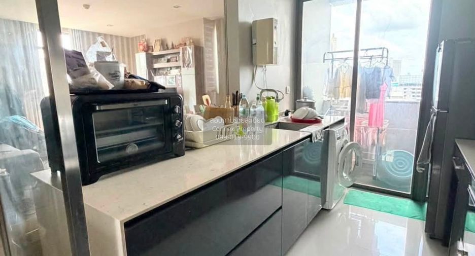 À vendre 2 chambres condo 