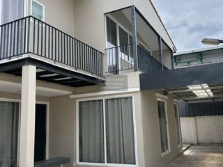 出售 4 卧室 独立屋 在 Huai Khwang, 曼谷