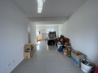 Casa adosada en venta de 3 habitaciones en Bang Kruai, Nonthaburi