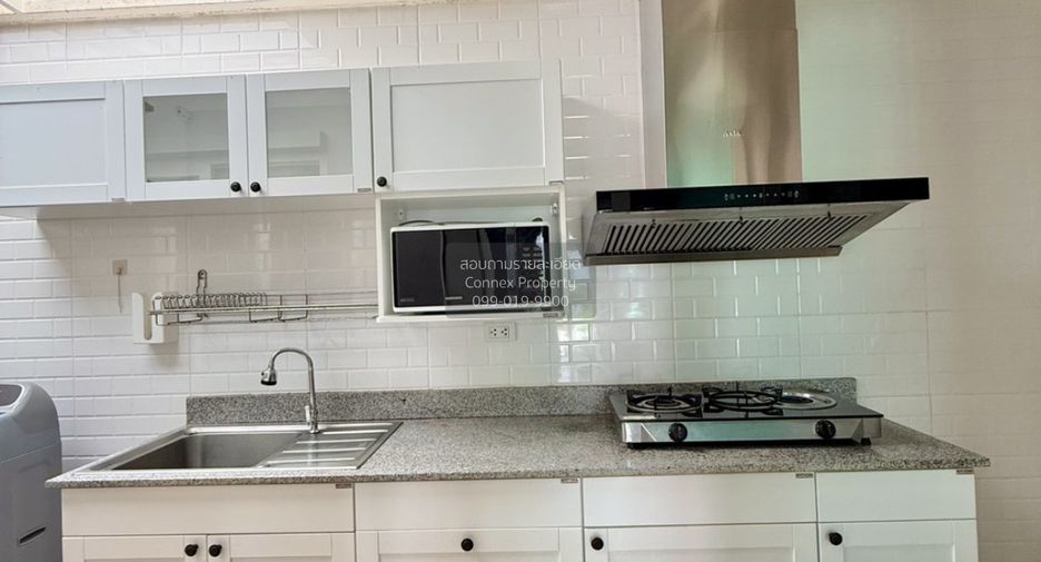 Casa adosada en venta de 3 habitaciones en Bang Yai, Nonthaburi