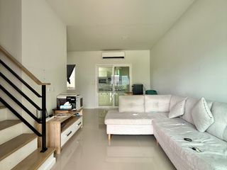 Casa adosada en venta de 3 habitaciones en Bang Yai, Nonthaburi