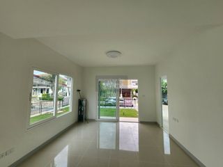 Haus zum Kauf mit 3 Zimmer in Bang Khun Thian, Bangkok