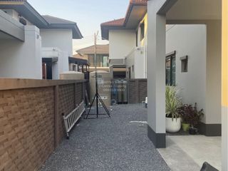 Casa en venta de 4 habitaciones en Lam Luk Ka, Pathum Thani