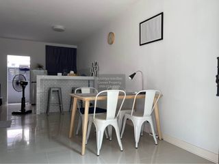 Casa adosada en venta de 3 habitaciones en Bang Yai, Nonthaburi