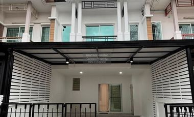 Casa adosada en venta de 3 habitaciones en Bang Yai, Nonthaburi