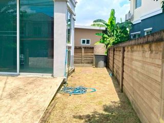 For sale 3 bedrooms house in Mueang Pathum Thani, Pathum Thani