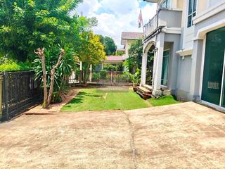 For sale 3 bedrooms house in Mueang Pathum Thani, Pathum Thani