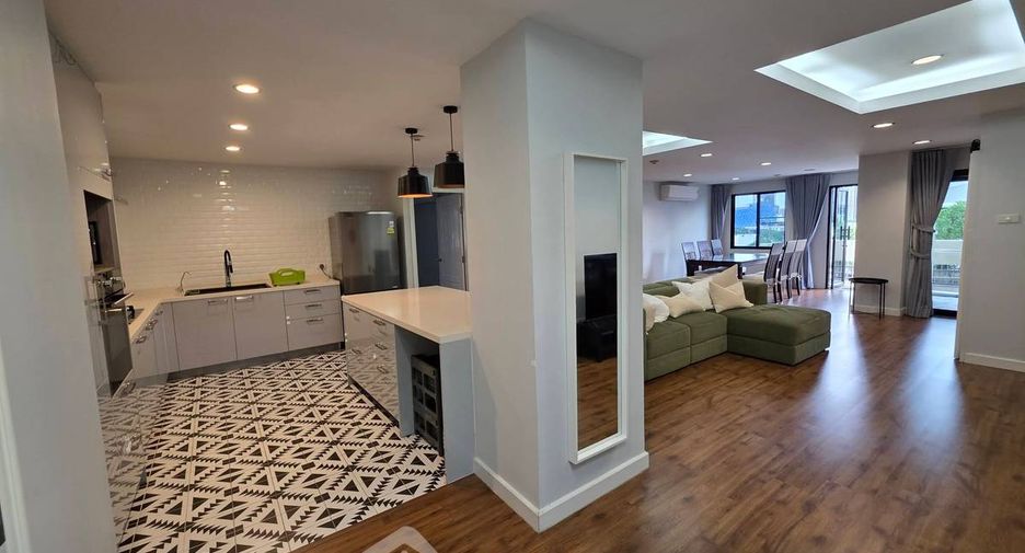 Condo en alquiler de 2 habitaciones en Watthana, Bangkok