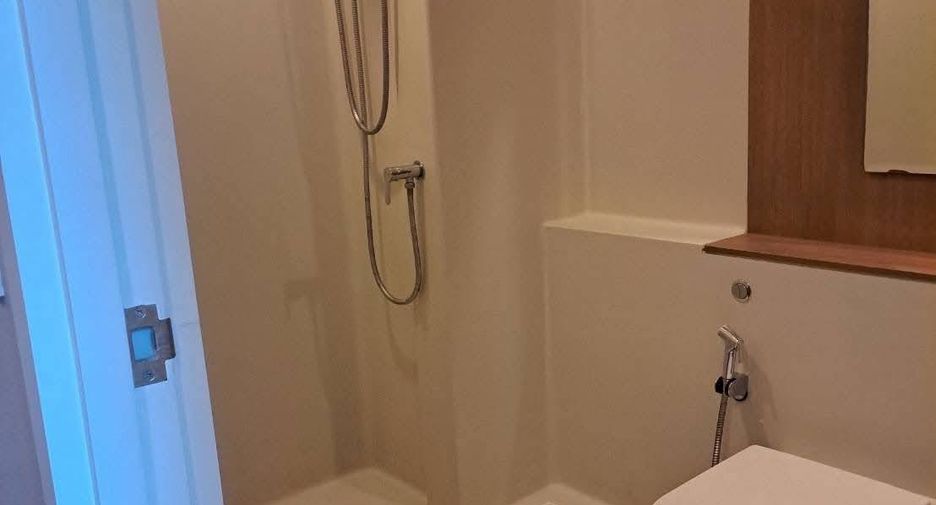 For rent 1 bed condo in Sathon, Bangkok