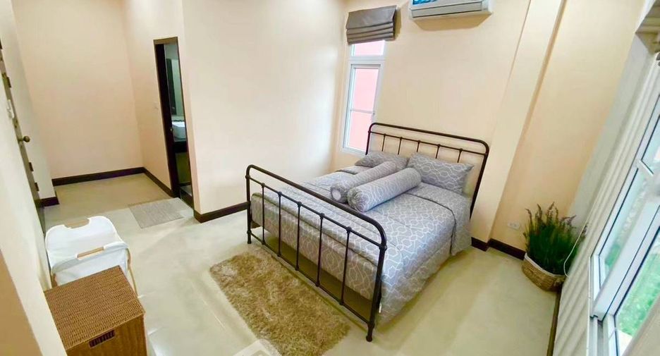 For rent 3 bedrooms house in Bang Lamung, Chonburi