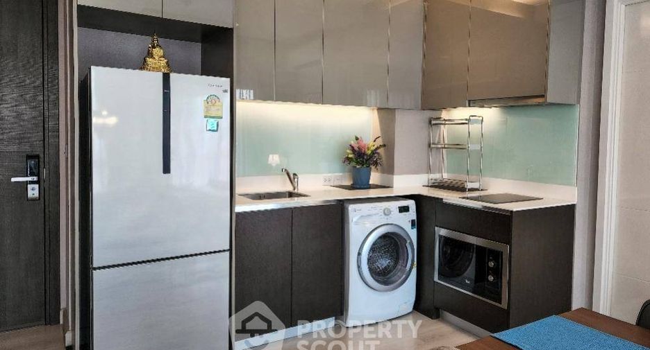 For rent 1 bed condo in Phaya Thai, Bangkok