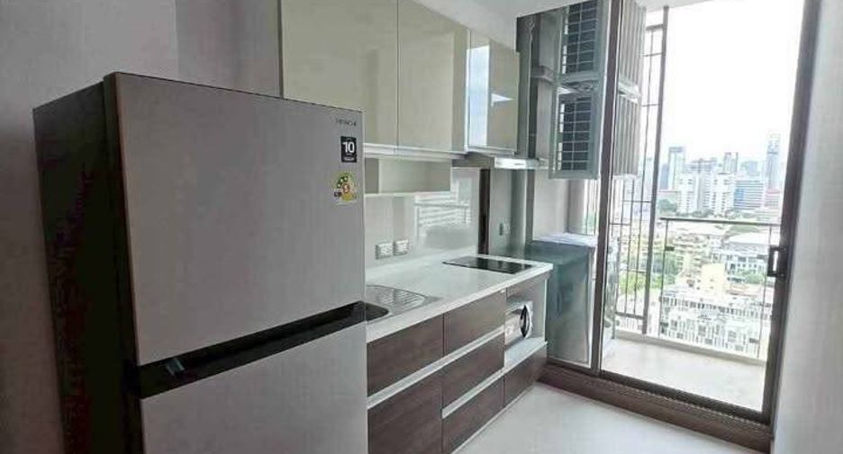 For rent 1 bed condo in Watthana, Bangkok