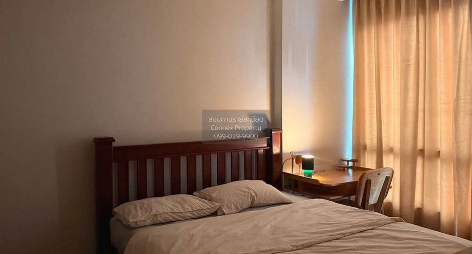 For rent 2 bedrooms condo in Phra Khanong, Bangkok