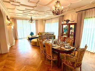 Casa en alquiler de 3 habitaciones en Bang Kapi, Bangkok