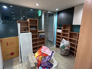 Gewerbefläche zur Miete mit 1 Zimmer in Bang Rak, Bangkok