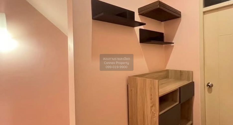 For rent 3 bedrooms townhouse in Bang Khae, Bangkok