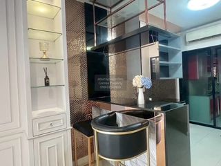 For rent 3 bedrooms townhouse in Bang Khae, Bangkok