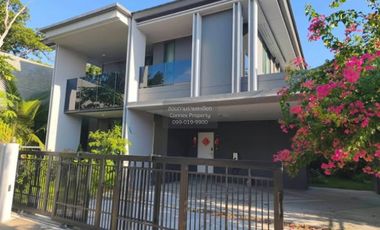 For rent 4 bedrooms house in Bang Kapi, Bangkok