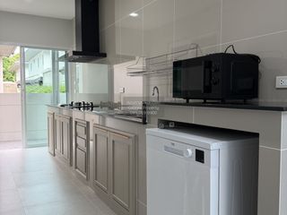 Haus zur Miete mit 4 Zimmer in Mueang Phuket, Phuket