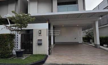 À louer 4 chambres maison à Khan Na Yao, Bangkok
