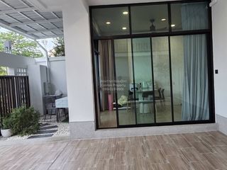 À louer 4 chambres maison à Khan Na Yao, Bangkok