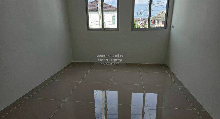 For rent 3 bedrooms townhouse in Thanyaburi, Pathum Thani