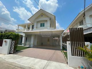 Haus zur Miete mit 4 Zimmer in Bang Khae, Bangkok