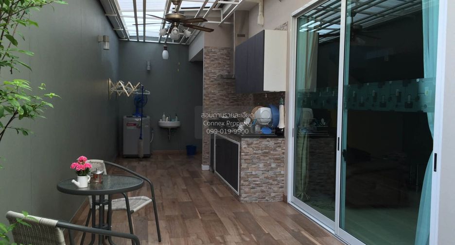 Haus zur Miete mit 3 Zimmer in Phaya Thai, Bangkok