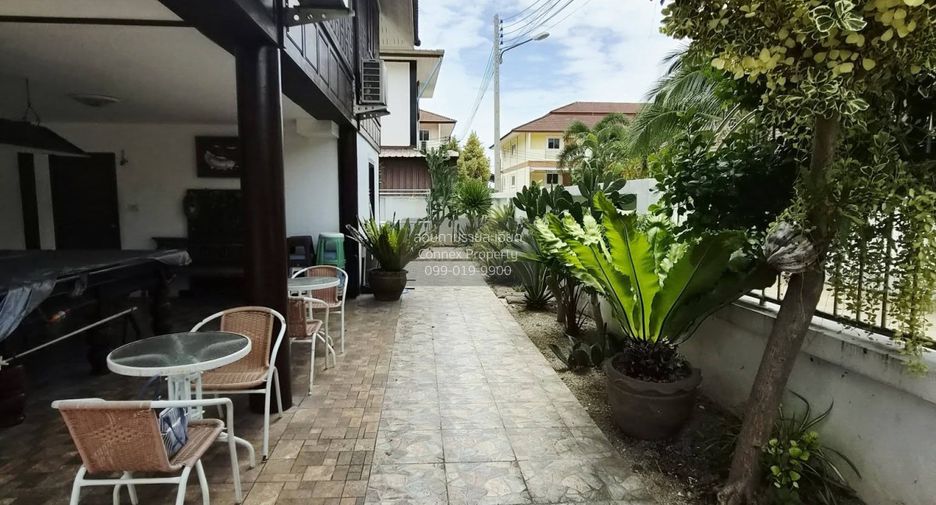 For rent 4 bedrooms house in Huay Yai, Pattaya