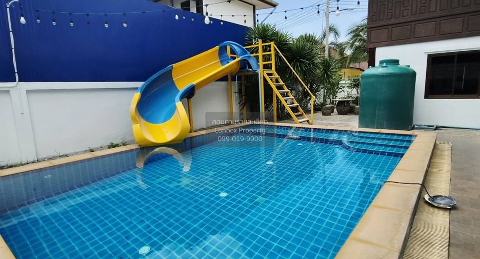 For rent 4 bedrooms house in Huay Yai, Pattaya