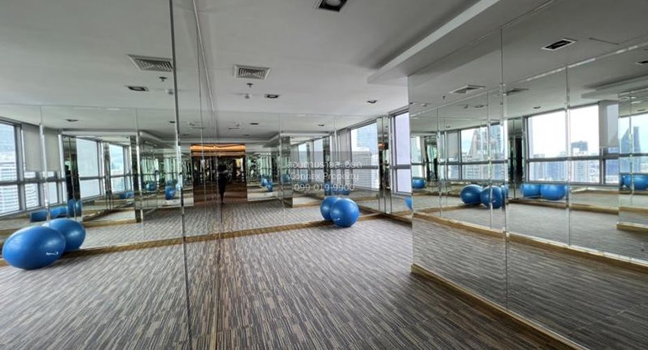 For rent 2 bedrooms condo in Watthana, Bangkok