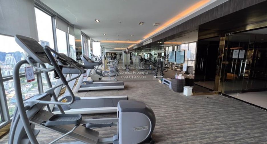 For rent 2 bedrooms condo in Watthana, Bangkok
