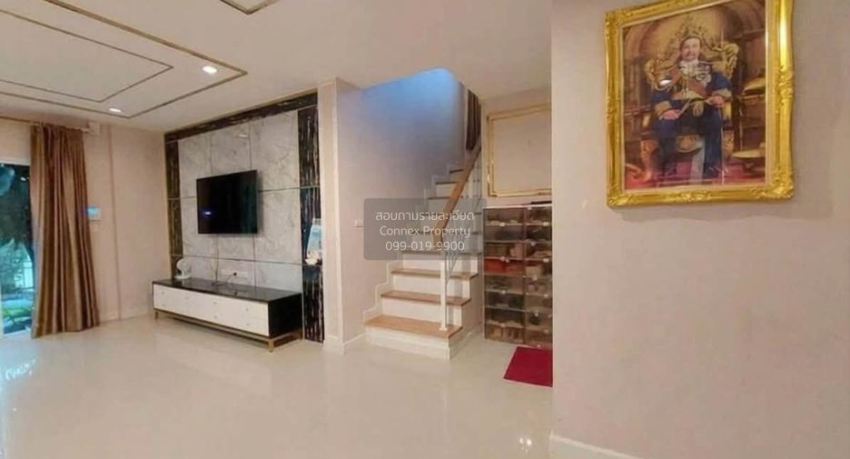 Casa en alquiler de 4 habitaciones en Bang Bon, Bangkok