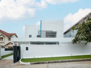 For rent 5 bedrooms house in Bang Lamung, Chonburi