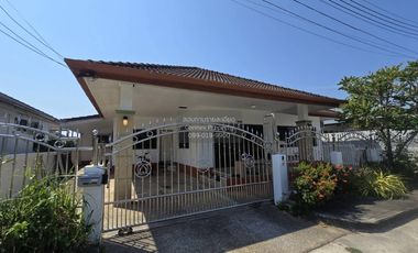 For rent 3 bedrooms house 