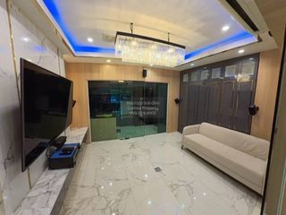 出租 3 卧室 联排别墅 在 Sai Mai, 曼谷
