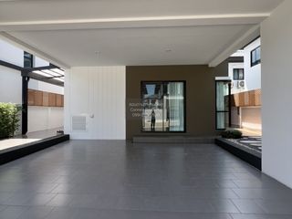 Casa en alquiler de 3 habitaciones en Sam Phran, Nakhon Pathom