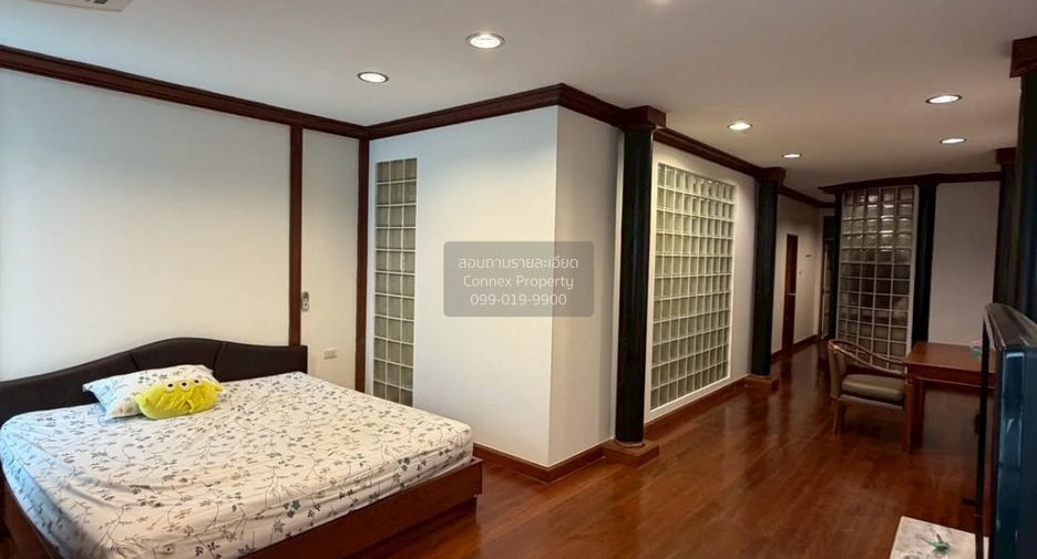 Reihenhaus zur Miete mit 4 Zimmer in Bang Phlat, Bangkok
