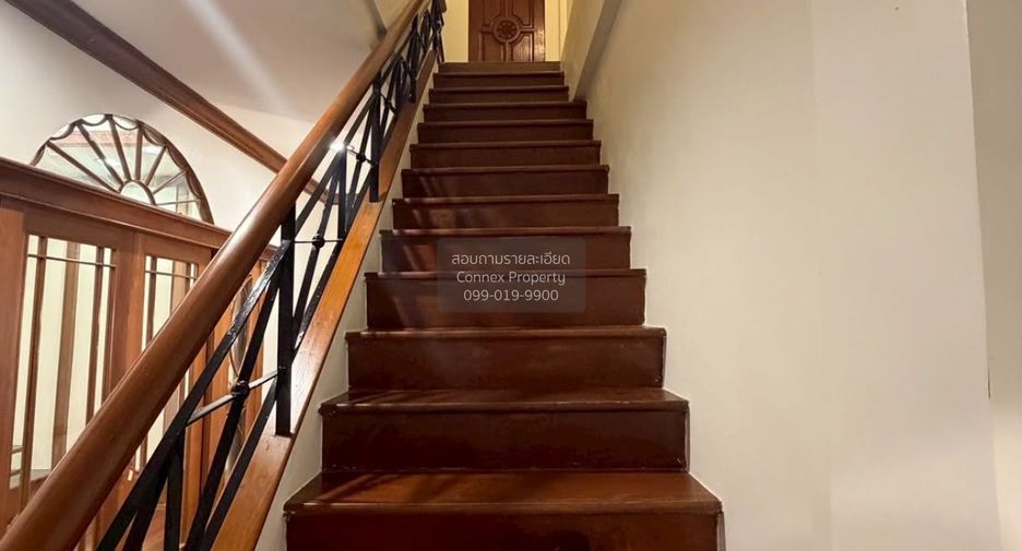 Reihenhaus zur Miete mit 4 Zimmer in Bang Phlat, Bangkok