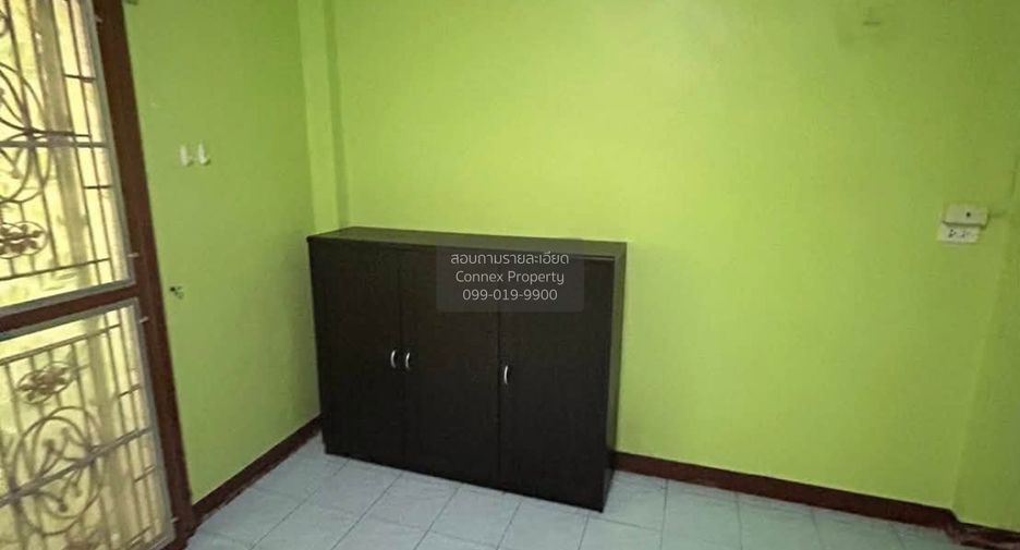 For rent 2 bedrooms townhouse in Nong Khaem, Bangkok