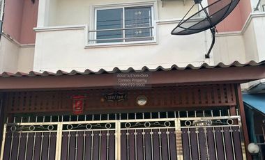 For rent 2 bedrooms townhouse in Nong Khaem, Bangkok
