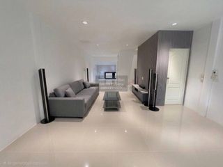 Reihenhaus zur Miete mit 3 Zimmer in Phra Khanong, Bangkok