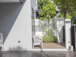 Casa en alquiler de 4 habitaciones en Lat Phrao, Bangkok